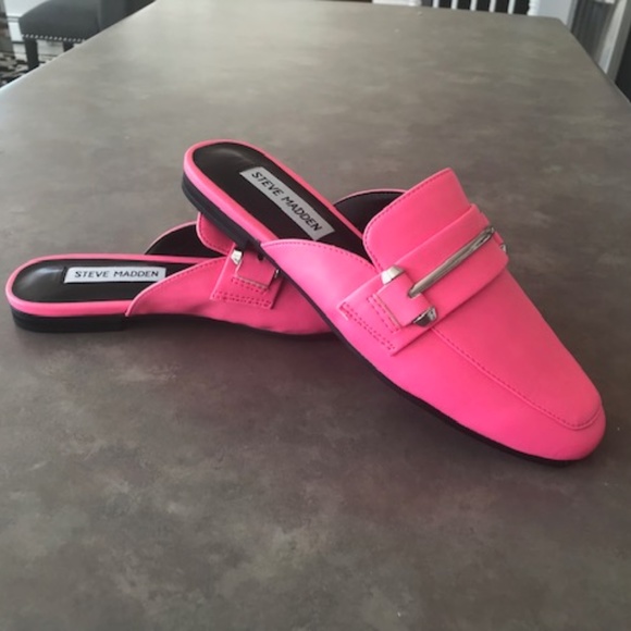 (2* for $30) Steve Madden - slide on loafers size 5.5 - Picture 1 of 7